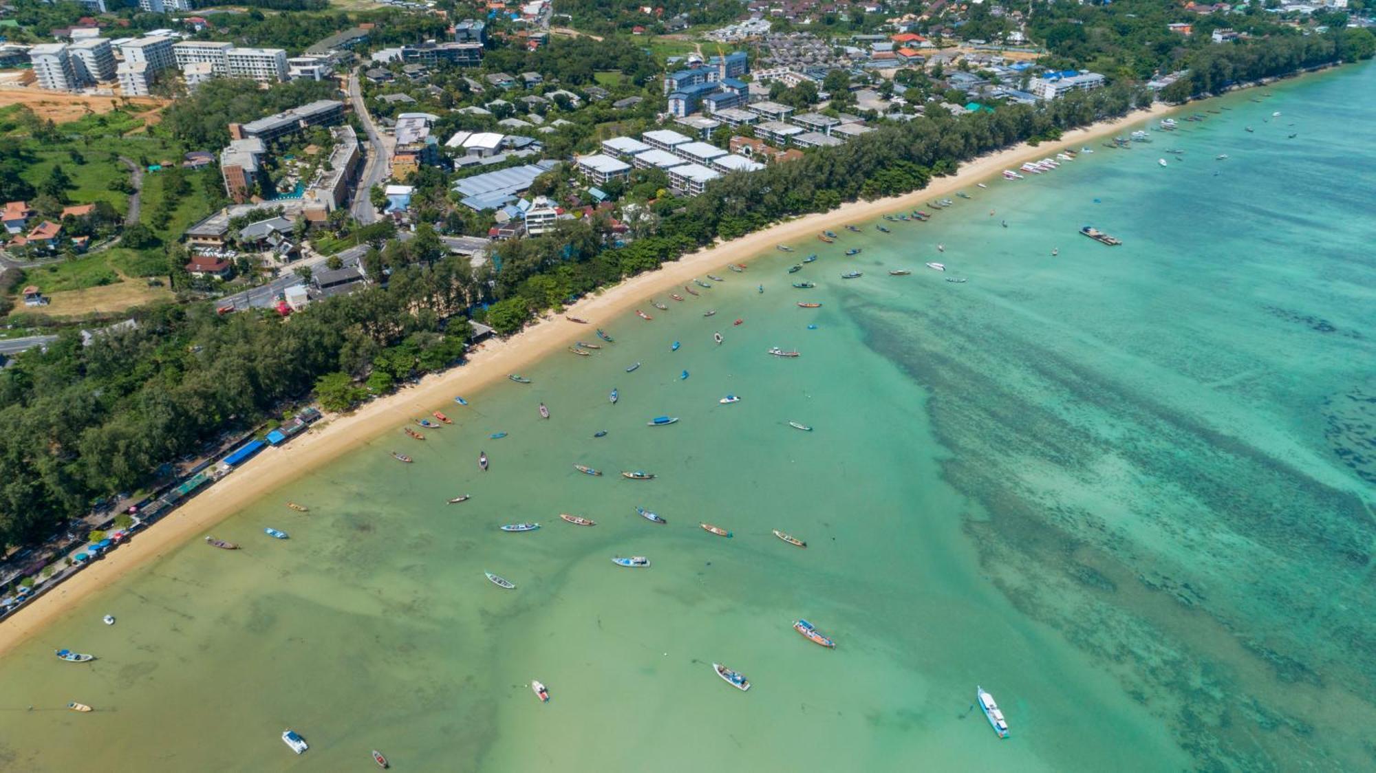 The Title Kr Beach Condotel Rawai Beach Buitenkant foto